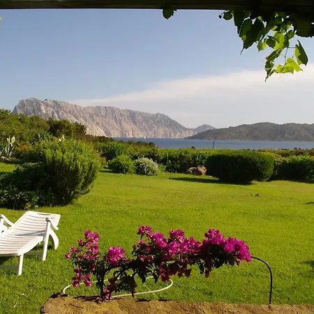 Cala Paradiso *